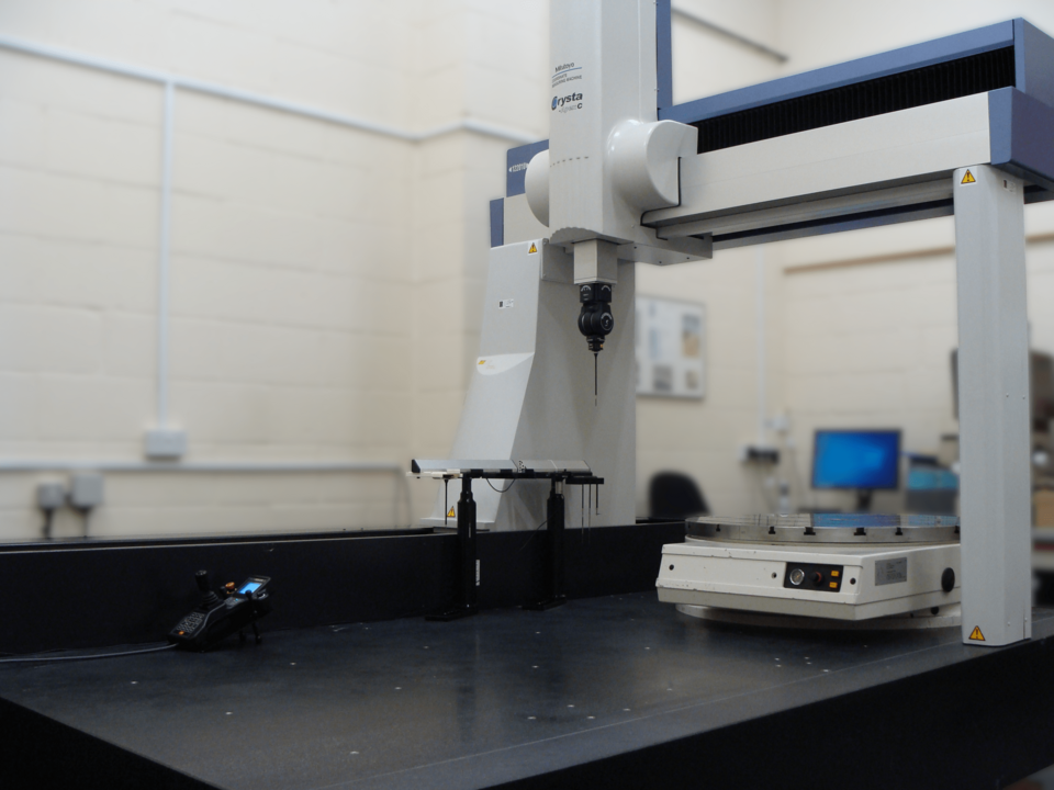Coordinate measuring machine in a metrology laboratory